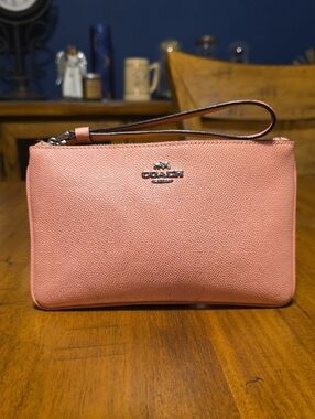 Coach Pebbled Leather Wristlet Clutch - Pink